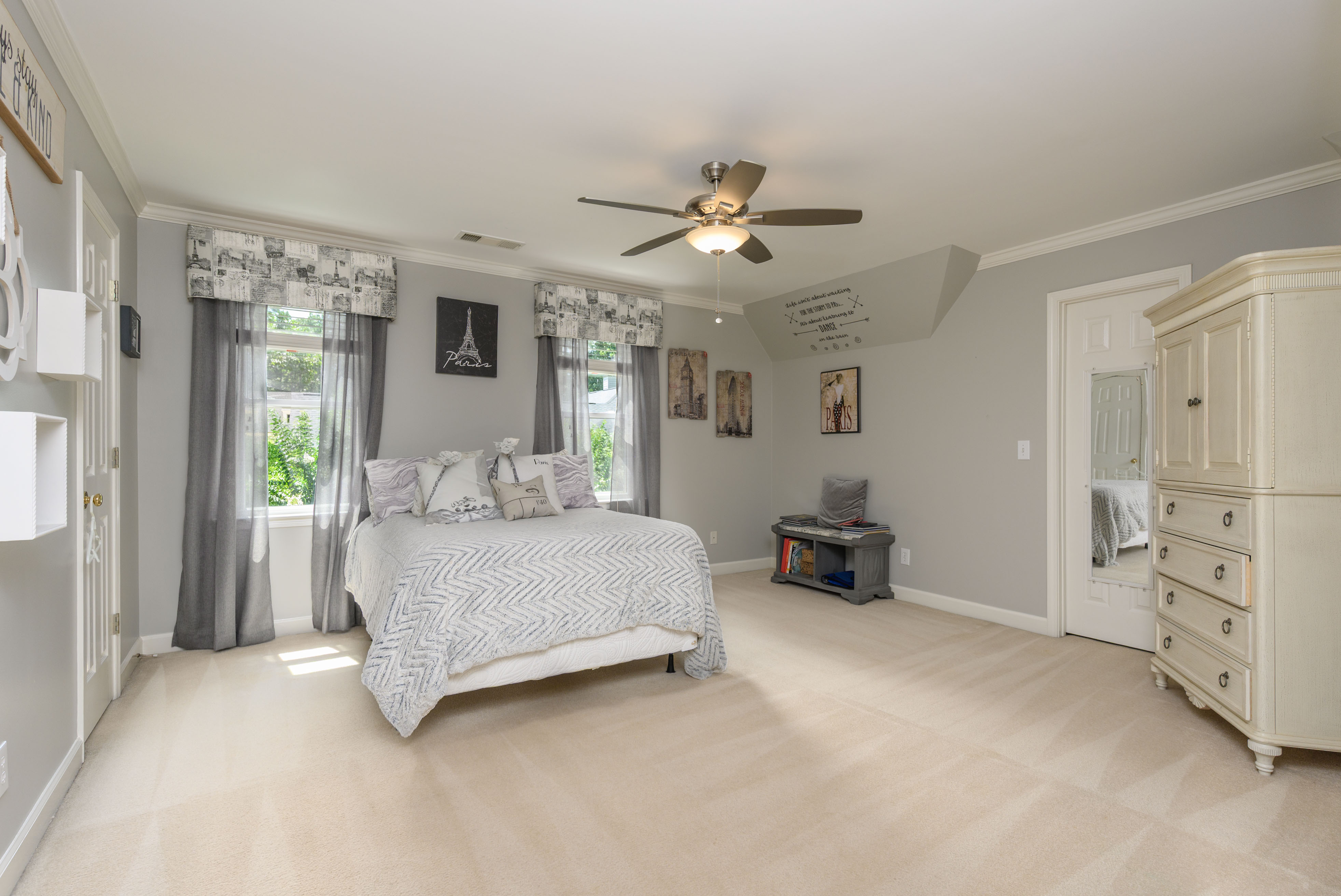 1811 Snug Harbor Drive image 28